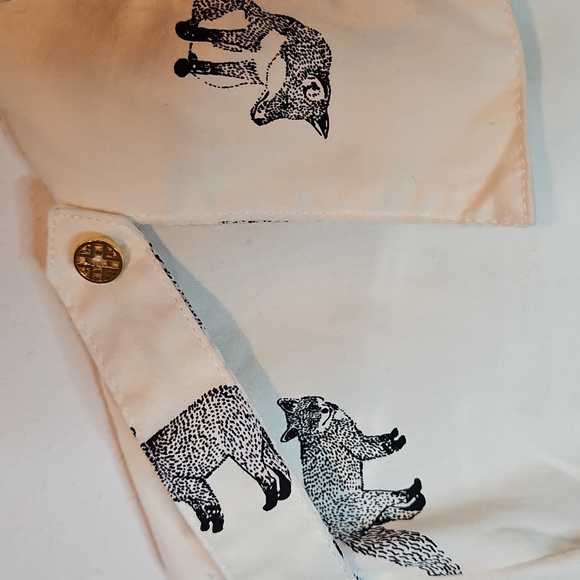 Vintage Jaclyn Smith Button Down Fox Shirt With Gold Button Details. Sz. XL - Picture 4 of 11